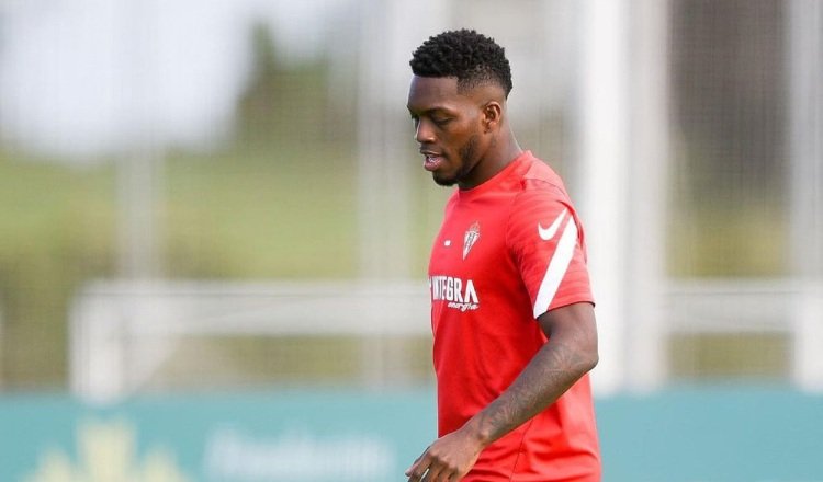 José Luis ´Puma' Rodríguez, juega en el Sporting Gijón. Foto: Instagram