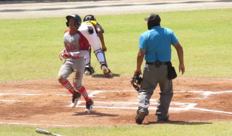 Coclé se impuso a Panamá Oeste en las semifinales. Foto: Fedebeis