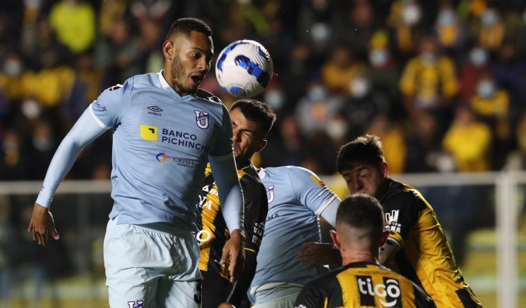 Ismael Díaz anotó para Universidad Católica. Foto:EFE