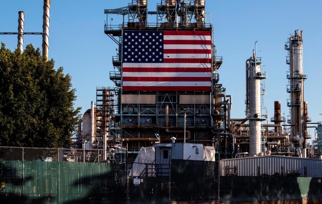 Barril del petróleo texas alcanza los 112.12 dólares. Foto: EFE