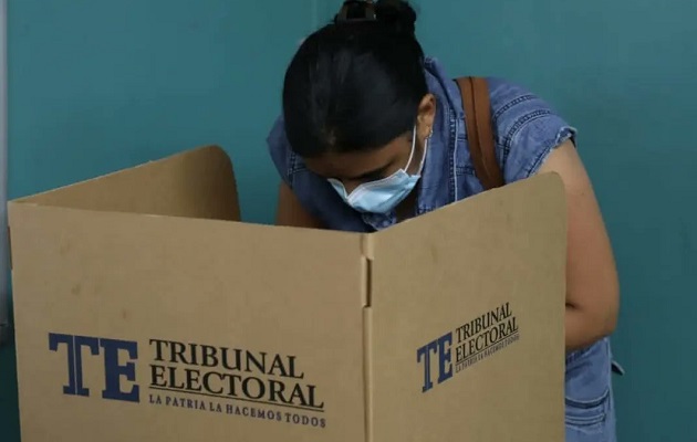 El PRD realizó votaciones para escoger a sus delegados, el domingo. Foto: Tribunal Electoral