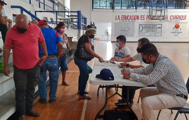 Los vendedores se comprometieron a no obstaculizar las vías públicas. Foto: José Vásquez