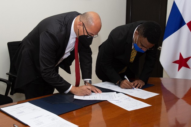 firma-mitradel-empleo.jpg firma-mitradel-empleo.jpg