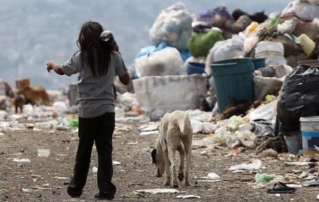 La pobreza sigue por encima de su nivel prepandémico. Foto: EFE