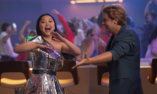 Lana Condor y Cole Sprouse protagonizan 'Sueños de Marte'. Foto: HBO Max