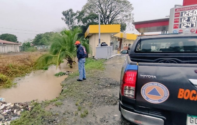 Mantienen el monitoreo y vigilancia por la crecida de los ríos: El Silencio, Changuinola, Sixaola, y Guabo, este último en la Comarca Ngäbe Buglé. Foto. Sinaproc