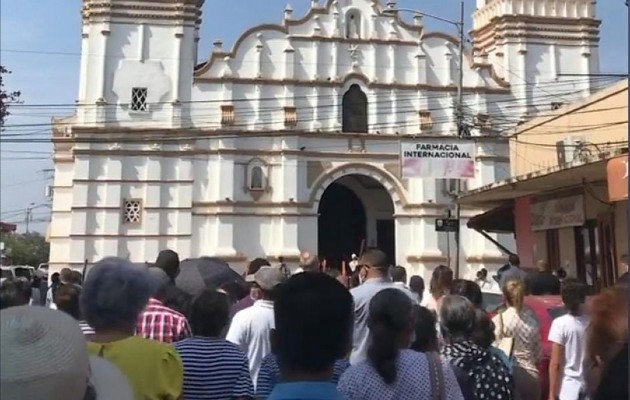 Este año, tras la apertura de muchas actividades, los feligreses salieron nuevamente a las calles, a participar de actividades como procesiones, vía crucis en vivo, dramas, entre otros. Foto. Thays Domínguez