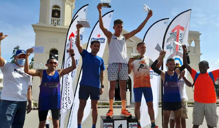 Daniel González se impuso en la rama masculina en Aguadulce. Foto:Cortesía