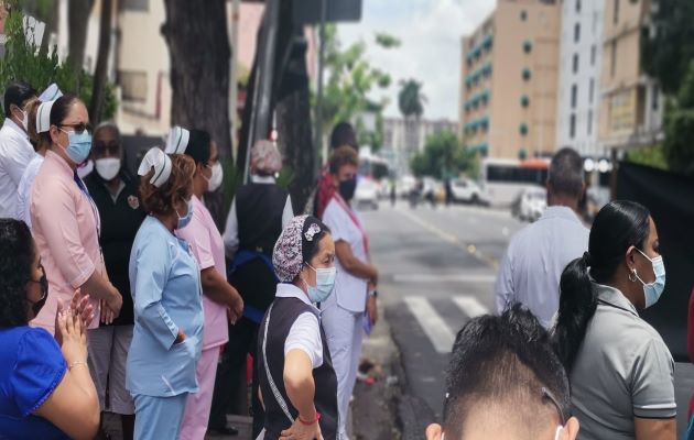 El personal del HST ha realizado protestas todos los mediodías en contra de esta iniciativa. Foto: Cortesía HST