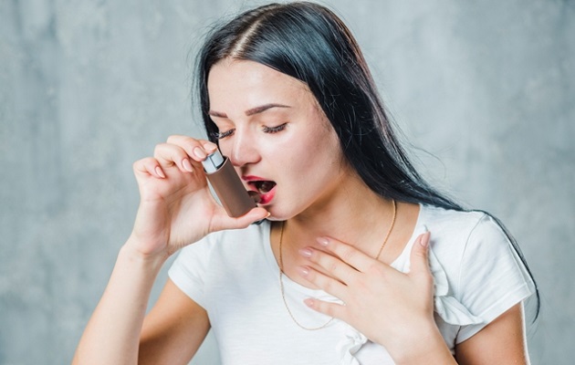 El inhalador  genera una percepción errada de que están controlando la enfermedad. Foto: CSS