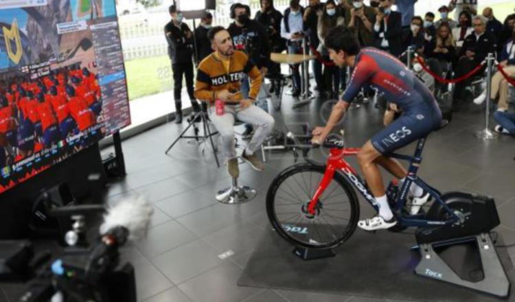 Egan Bernal se prepara para volver a competir. Foto: EFE