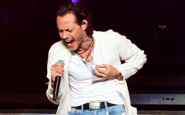 Marc Anthony sufrió un accidente en su hotel. Foto: EFE