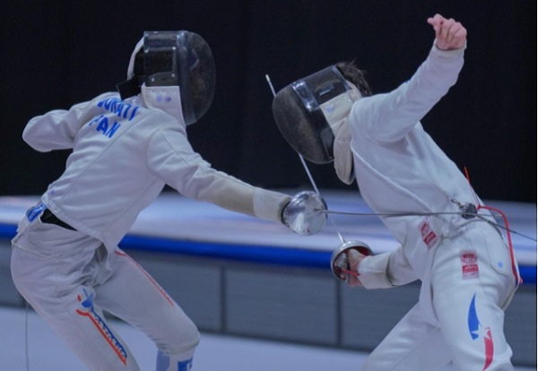 Isaac Dorati en uno de sus combates en los Juegos de Rosario 2022. Foto:COP