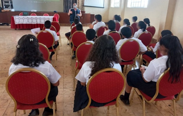 Estas charlas en materia de derechos humanos son impartidas en otros colegios del interior del país. Foto. Cortesía Defensoría del Pueblo