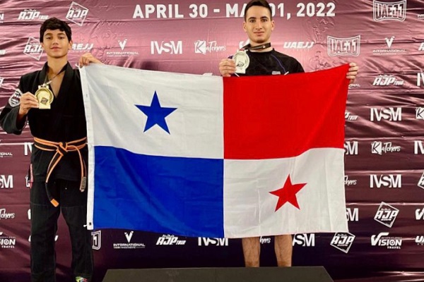 Carlos y Jorge Calviño ganan medallas para Panamá. Foto: Cortesía