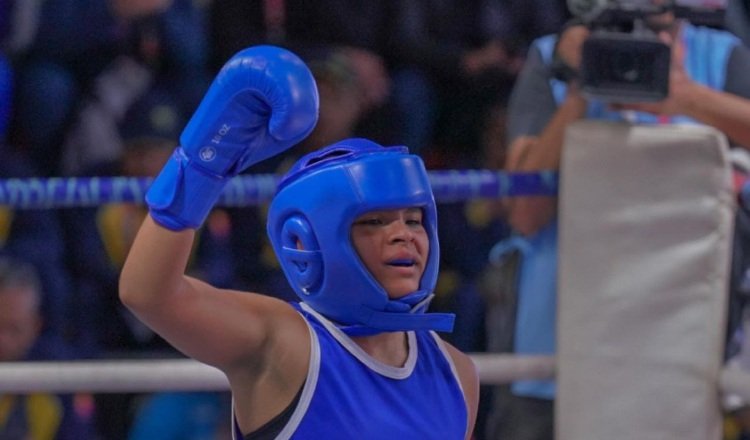 Xiomara Santamaría ganó plata en boxeo.