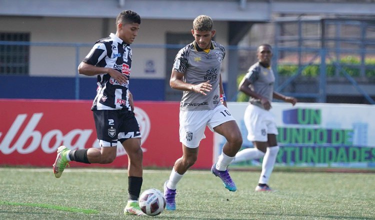 Tauro y CAI, jugarán en partido definitivo su boleto a las semifinales. Foto: LPF