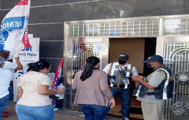 Los delegados una vez se vayan acreditando podrán votar de inmediato para escoger al nuevo CEN del PRD. Foto: Grupo Epasa