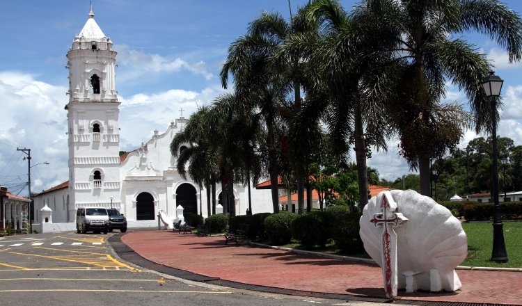 Iglesia Santiago Apóstol, ubicada en el centro de Natá de los Caballeros. Foto: Víctor Arosemena