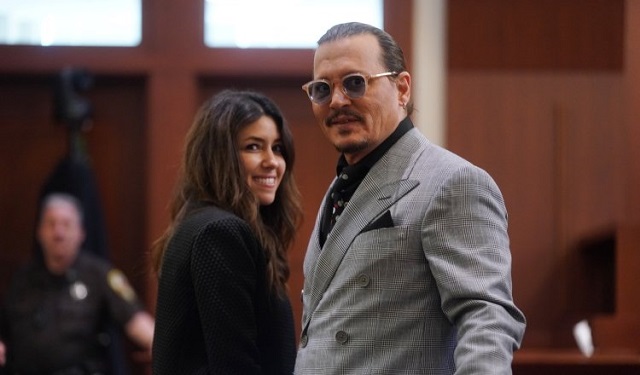 Camille Vásquez y Johnny Depp. Foto: shawn Then / Pool / EFE