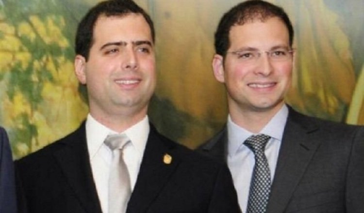 Los hermanos Ricardo Alberto y Luis Enrique Martinelli Linares.