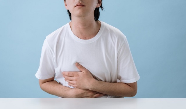Es una enfermedad crónica inflamatoria del intestino grueso.  Foto: Ilustrativa / Pexels