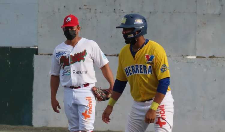 Herrera ganó su quinto partido. Occidente venció a Panamá U18. Foto: Fedebeis