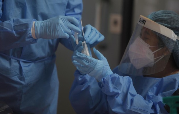 Hay 39 pacientes ingresados por el coronavirus en unidades de cuidados intensivos. Foto: EFE