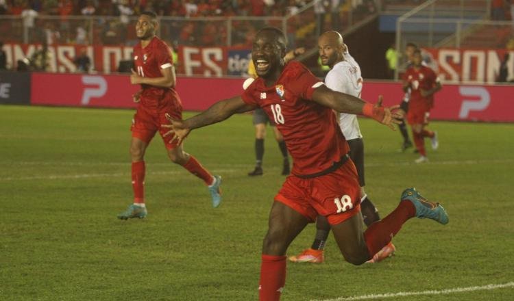 Cecilio Waterman festeja su gol contra Costa Rica. Víctor Arosemena