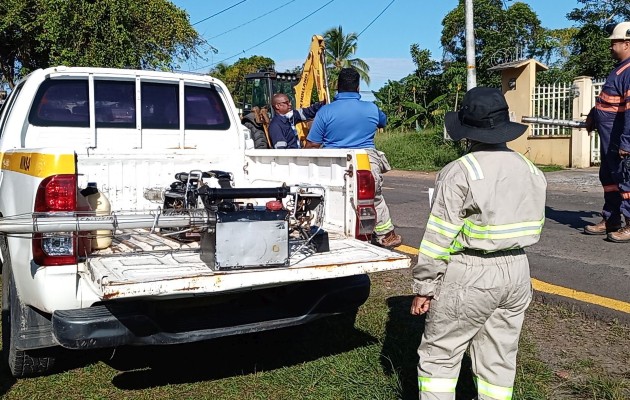 El último de los operativos para la eliminación de criaderos y descarte de inservibles se efectuó en la comunidad de La Industrial, corregimiento de Barrio Colón. Foto. Eric Montenegro