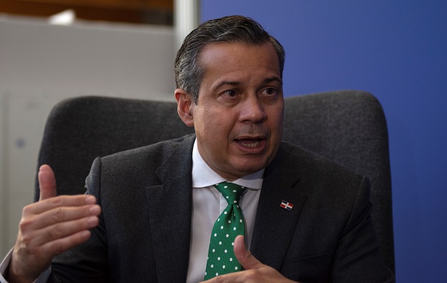 Orlando Jorge Mera murió este lunes al ser tiroteado en su despacho. Foto: EFE