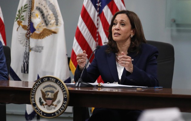 Estados Unidos busca atajar las causas económicas y sociales de la migración a Estados Unidos. Foto: EFE