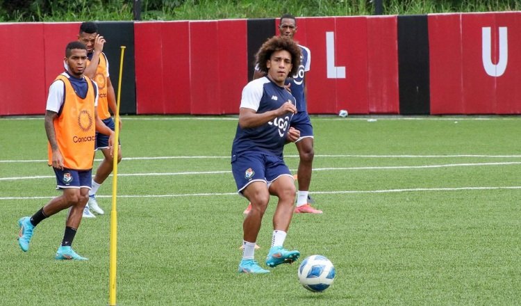 Adalberto 'Coco' Carrasquilla en los entrenamientos de la selección de Panamá. Foto: Fepafut