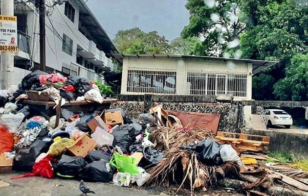 Ministro de Salud, Luis Francisco Sucre, anunció plan de emergencia por crisis de la basura. Foto: Cortesía