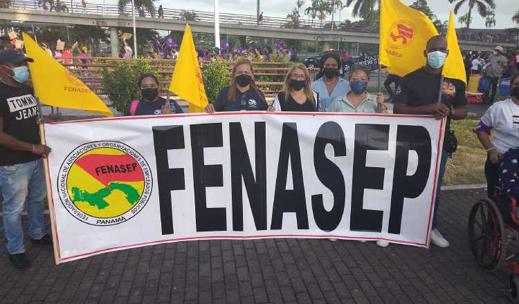 Los errores en las contrataciones de los partidos políticos los carga la Fenasep al final de cada gobierno, sostiene el secretario general de la Fenasep, Alejando Hayne.  Cortesía