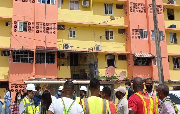 Las autoridades del Miviot inspeccionaron el lugar para verificar las labores de mejoras en los edificios. Foto: Diomedes Sánchez