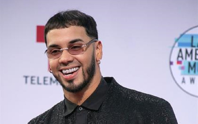 Anuel AA tiene un hijo, Pablo Anuel. Foto: EFE