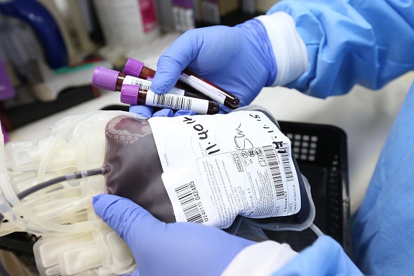 Según algunos informes cada 3 segundos alguien necesita sangre, pero sin una conciencia generalizada respecto a la importancia de la donación voluntaria, el potencial de salvar vidas se reduce.
