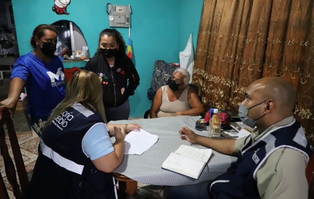 Autoridades visitaron a los familiares de la víctima. Foto: Defensoría del Pueblo