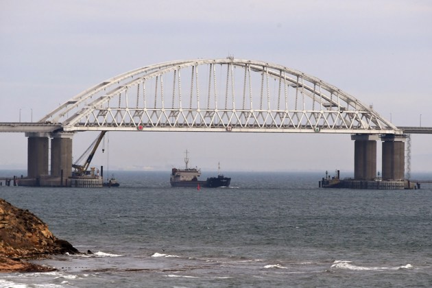 El ataque fue perpetrado contra tres plataformas. Foto: EFE