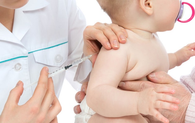 La población de 6 meses hasta los 4 años no está cubierta por la vacuna actualmente. Foto: Cortesía