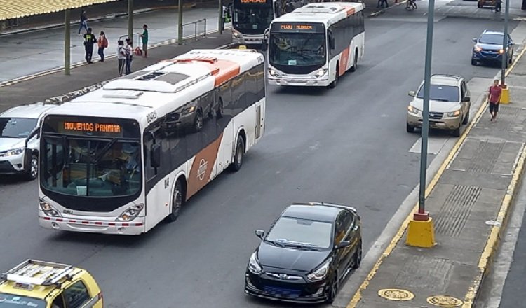 El nuevo sistema de buses en la capital se consolidó en marzo de 2013. Foto:Francisco Paz
