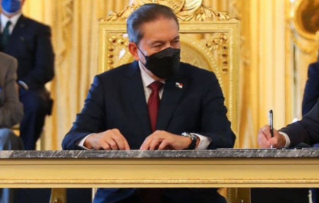 “El examen físico del señor Presidente es normal y goza de un estado general excelente”, aseguran sus médicos. Foto: Cortesía