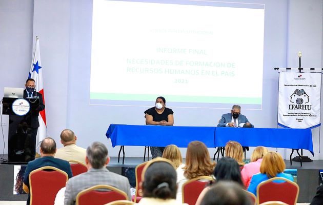 Esta investigación fue presentada a universidades, gremios empresariales y instituciones gubernamentales. Foto: Cortesía Ifarhu