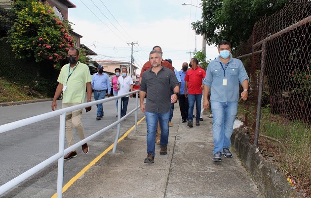 Rafael Sabonge dijo que los trabajos del Corredor de las Playas se retomarán a finales de año. Foto: Rafael Sabonge