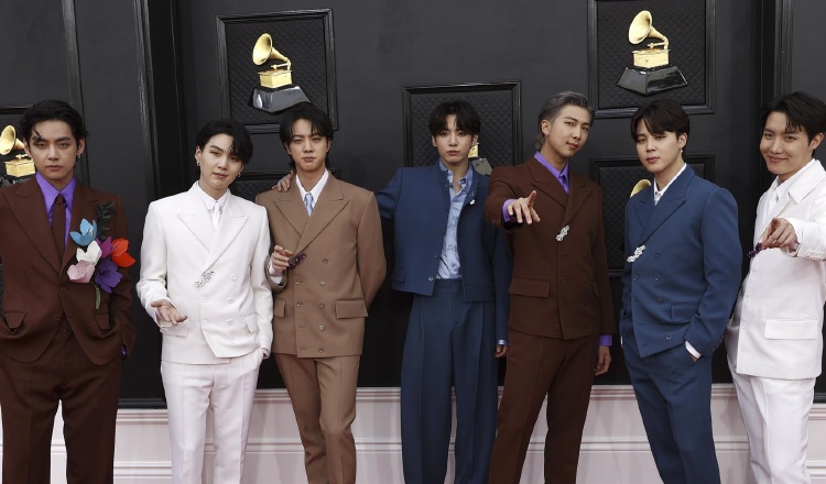 V, Suga, Jin, Jungkook, RM, Jimin y J-Hope. Foto: EFE / EPA / David Swanson