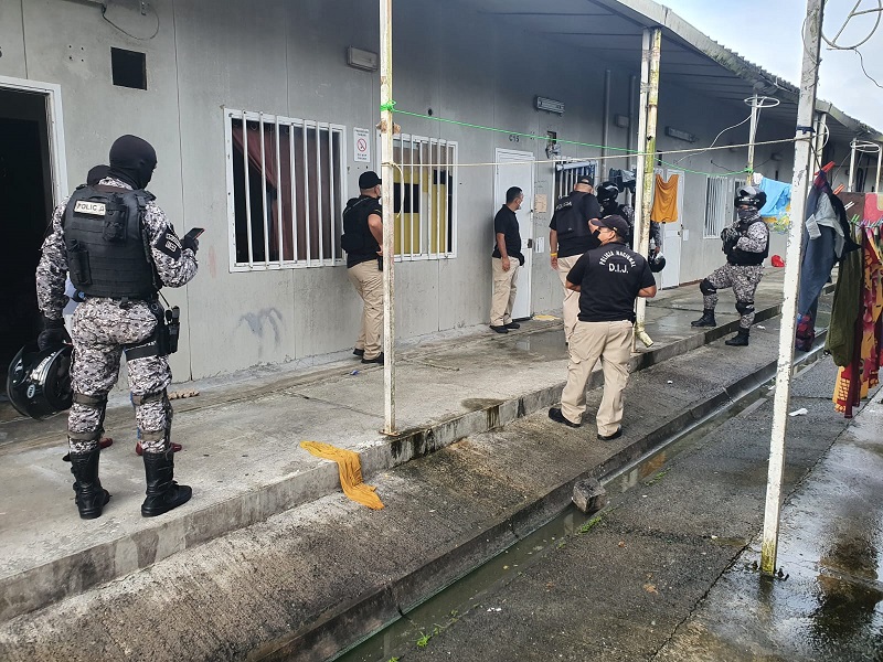 La diligencia fue dirigida a buscar elementos relacionados al delito Contra La Seguridad Colectiva. Foto: Diomedes Sánchez 