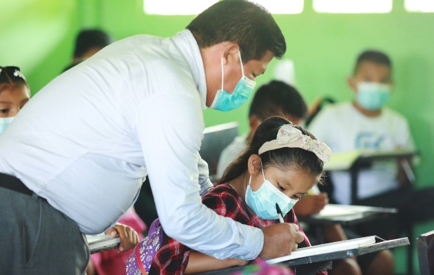 A nivel nacional, los niños con mayor debilidades  en cuando lecto escritura son los estudiantes de regiones comarcales. Foto: Cortesía