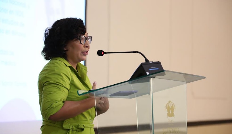 Vannie Arrocha, periodista, forma parte del equipo de investigación de 'Pioneras de la ciencia'. Foto: Cortesía