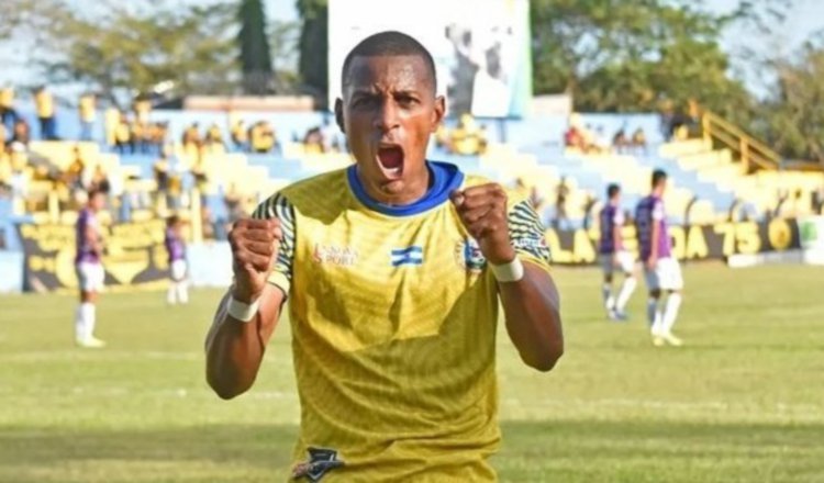 Nicolás